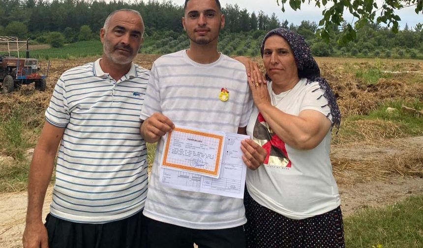 Okul Birincisi Umut Efe İbicioğlu Altınla Ödüllendirildi