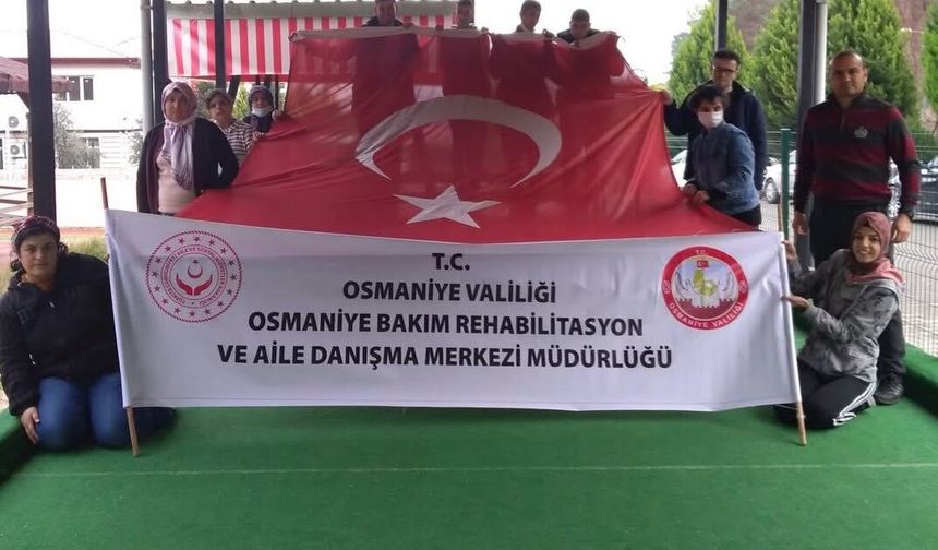 Osmaniye Aile ve Sosyal Hizmetler İl Müdürlüğü’nden Milli Takıma Destek Etkinliği