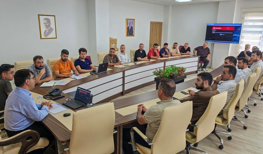 Osmaniye Çevre Müdürlüğü’nde Deprem Konutları Toplantısı Yapıldı