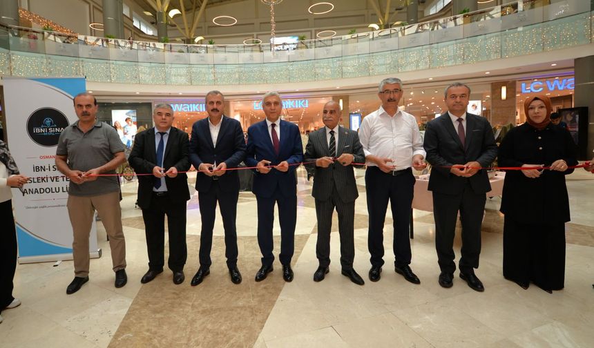Osmaniye’de Mandala Ahşap Boyama Sergisi Açıldı