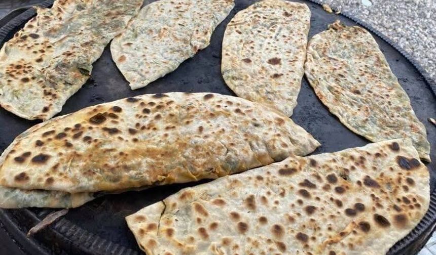 Osmaniye'de Sac Böreği Geleneği Yaşatılıyor