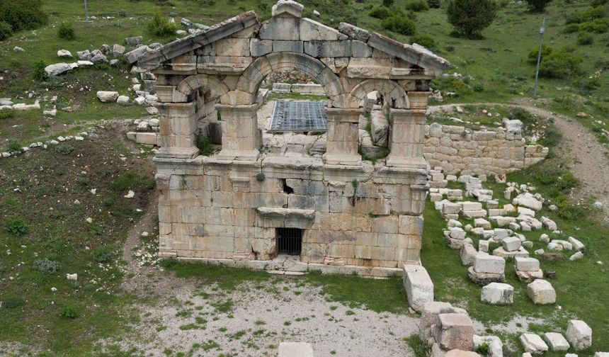 Şar Antik Kenti Tarihe Işık Tutuyor