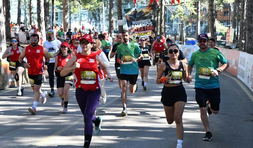 Osmaniye'de Düzenlenen Amanos Ultra Trail'de Sporcular Bitiş Çizgisini Geçti
