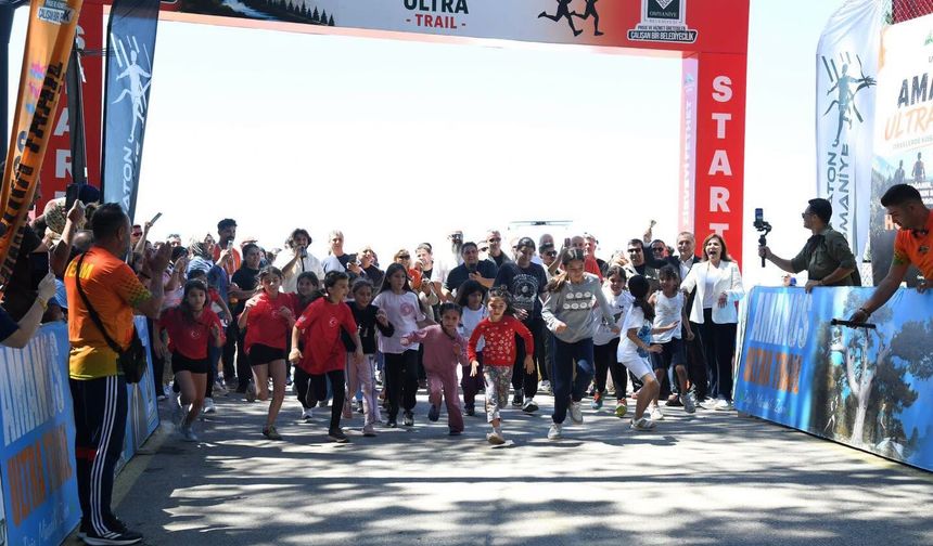 Osmaniye'de Amanos Çocuk Koşusu Renkli Görüntülerle Yapıldı