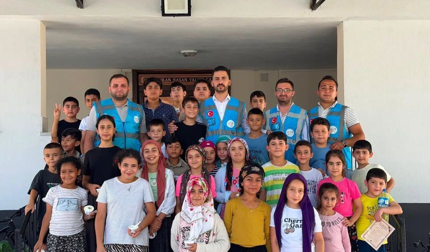 AK Parti Düziçi'nden Kur’an Kursu Öğrencilerine Destek