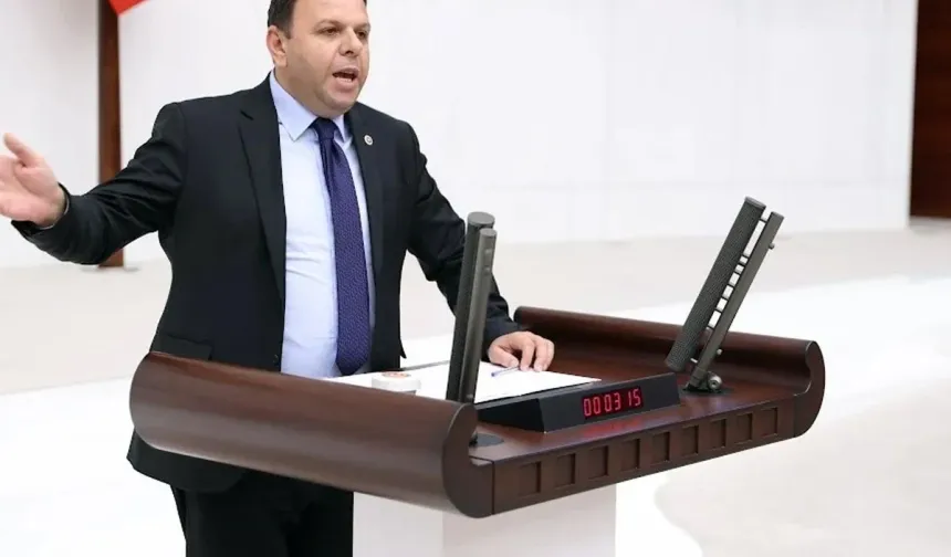 CHP'ye Geri Dönen Ediz Ün: "Aklandım"