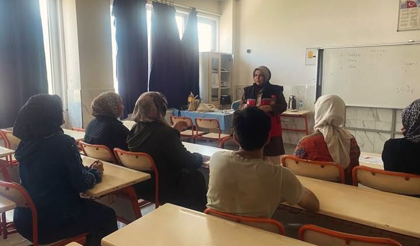 Güneysu İlkokulu'nda Velilere Davranış Eğitimi