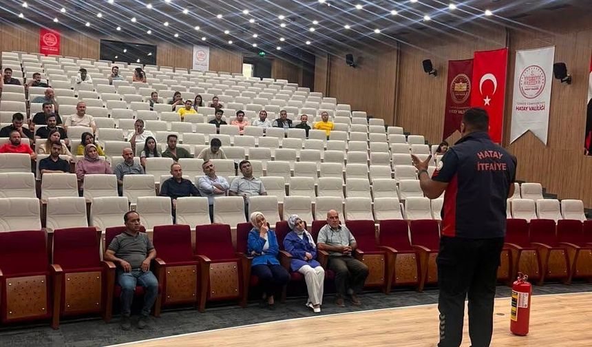 Hatay Valiliği Personeline Temel Yangın Eğitimi Verildi
