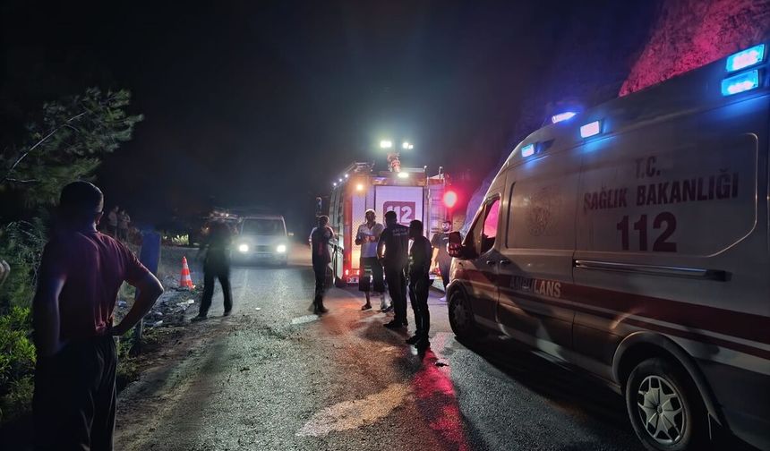 Hatay'da uçuruma devrilen otomobildeki 5 kişi yaralandı