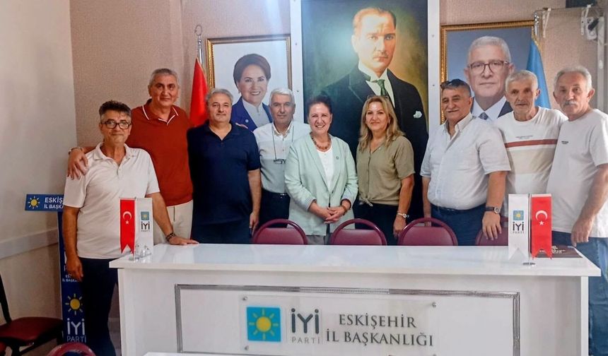 İYİ Parti Eskişehir'de kadın kadrosunu güçlendirdi