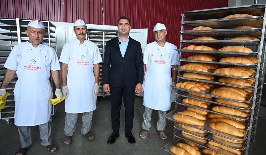 Kadirli Belediyesi Halk Ekmek Fabrikası Üretime Başladı