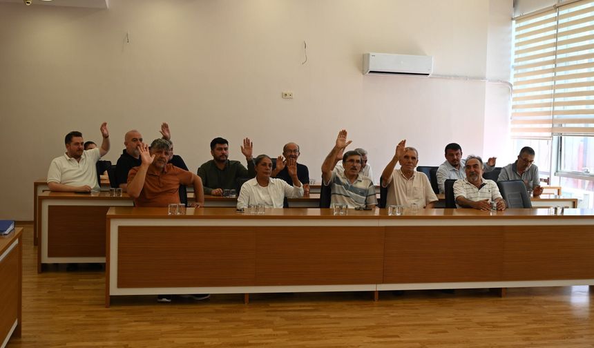 Kadirli Belediyesi Olağanüstü Meclis Toplantısı Yapıldı
