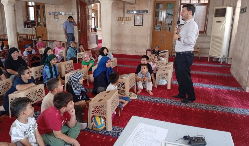 Kadirli'de Yaz Kuran Kurslarında Çevre ve Mahremiyet Eğitimi