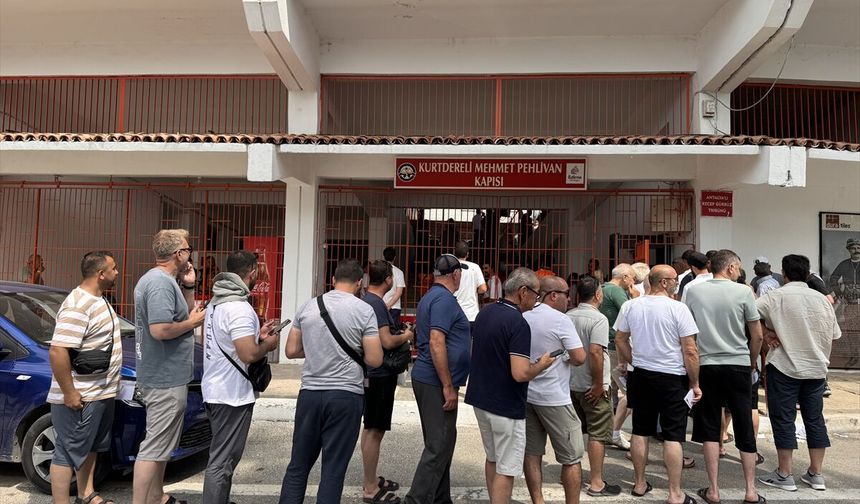 Kırkpınar'ı izlemek için Anadolu'nun pek çok yerinden seyirci geliyor