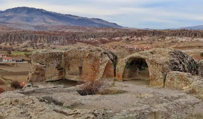 Konya’daki Kilistra Antik Kenti Tarihe Işık Tutuyor