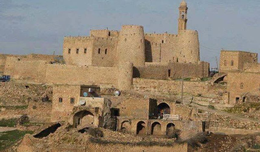 Mardin’in Tarihi Hazinesi Gülgöze Köyü Dikkat Çekiyor