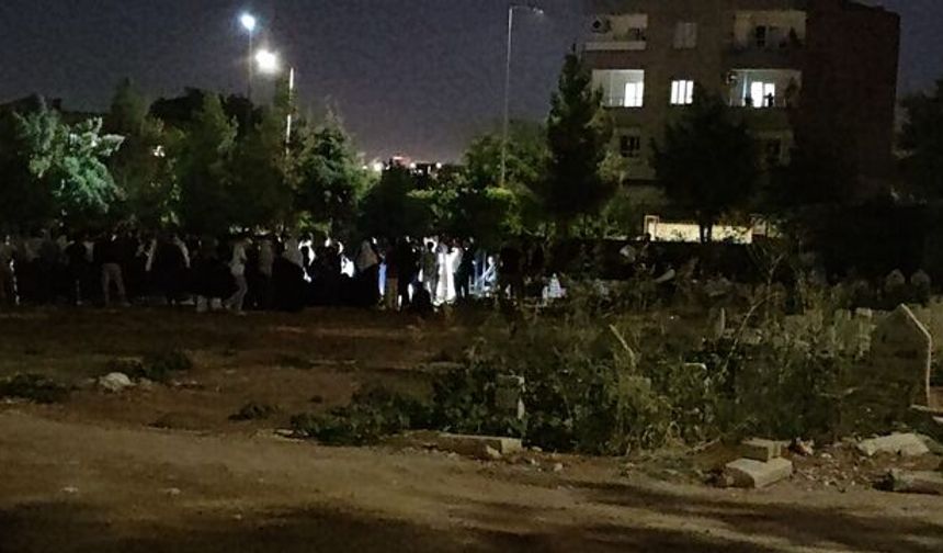 Mezarlıkta Kanlı Saldırı Aynı Aileden 3 Kayıp