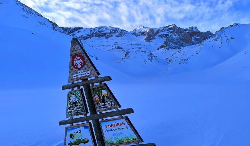 Niğde Bolkar Dağları Kışın Beyaz Güzelliğe Bürünüyor