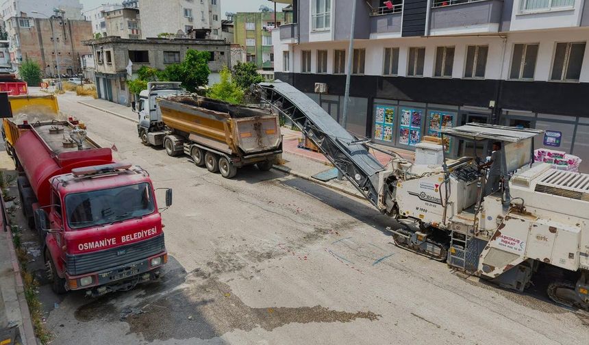 Akyar Caddesi Modern Görünümüne Kavuşuyor