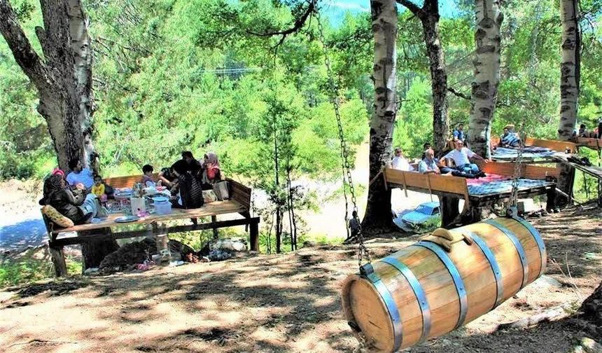 Osmaniye Küllü Köyü’nde Alabalık Lezzeti İlgi Görüyor