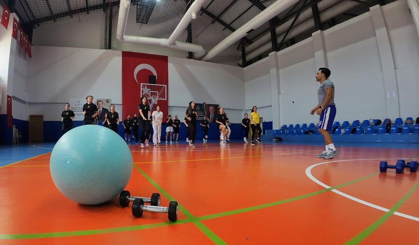 Osmaniye'de wellness eğitmenliği kursu başladı yoğun katılım