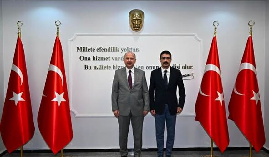 Akın Yavuz ve Heyetinden Vali Serdengeçti'ye Ziyaret