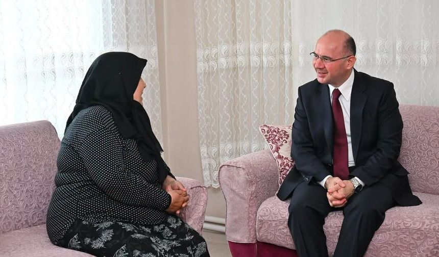 Vali Serdengeçti'nden Şehit Ailesine Anlamlı Ziyaret