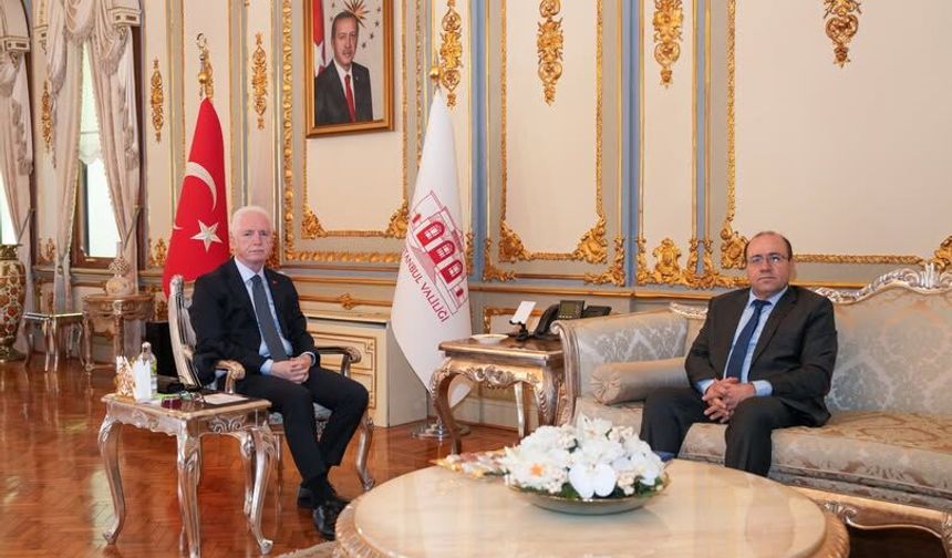 Vali Davut Gül Kaymakam Akçay’ı Makamında Ağırladı