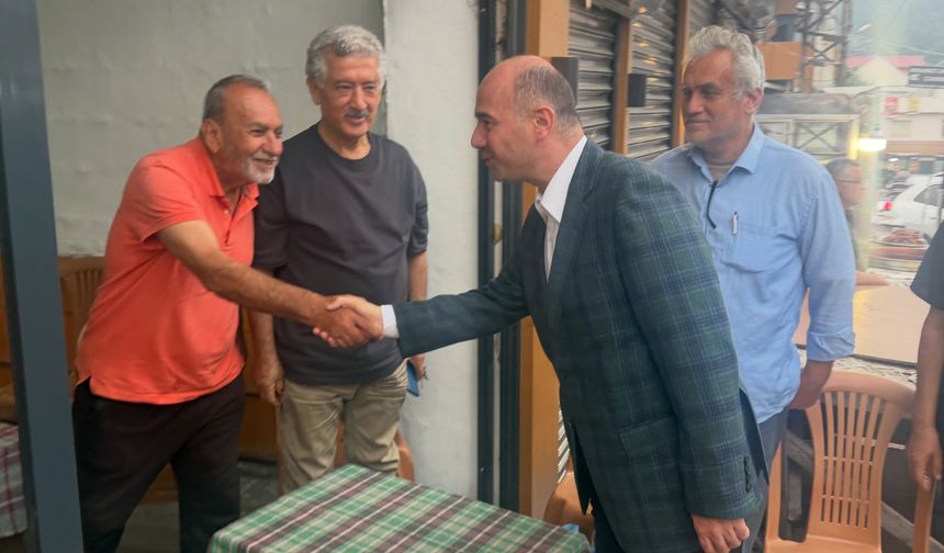 Vali Serdengeçti Zorkun Çarşısında Esnafla Buluştu