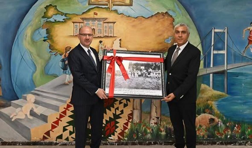 Vali Serdengeçti Eğitim Çalışmalarını Değerlendirdi
