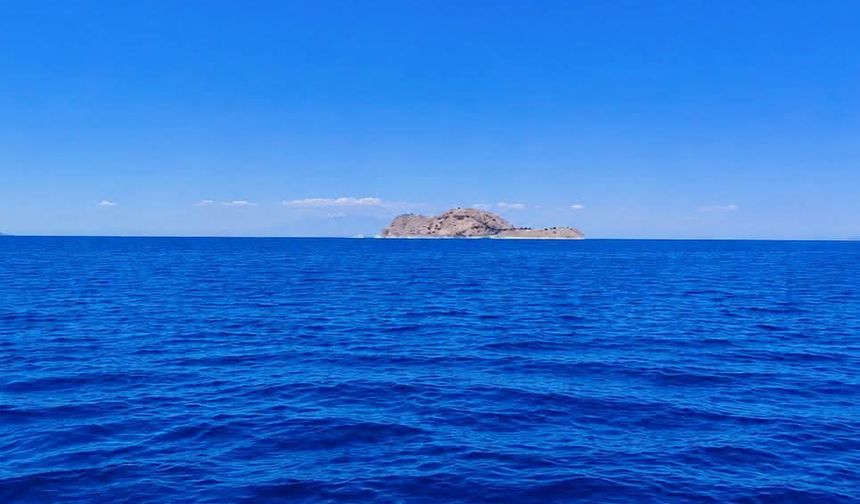 Van Gölü'nün İncisi Akdamar Adası Büyülüyor