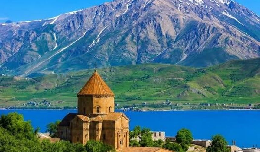 Van’ın Eşsiz Manzarası Akdamar’dan Artos’a Uzanan Güzellik