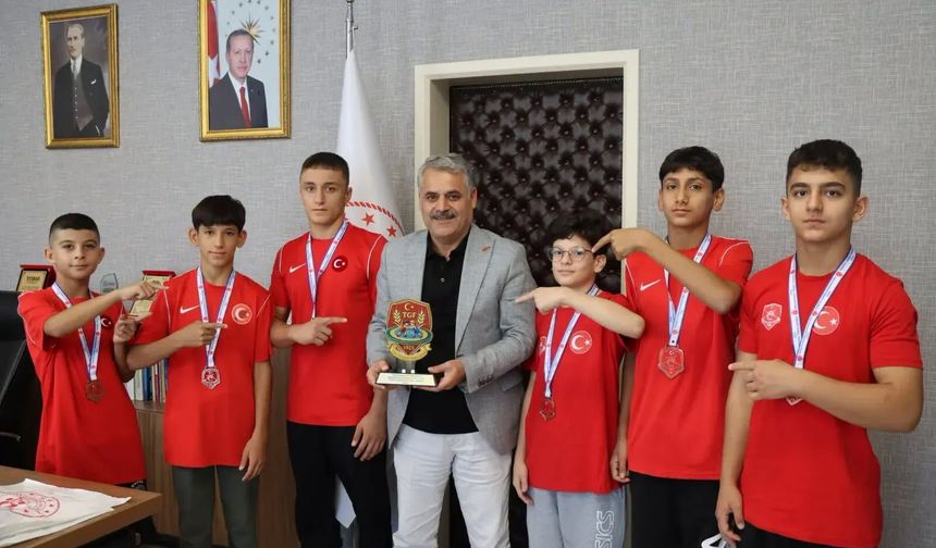 Malatya Güreşinde Tarihi Türkiye Şampiyonluğu