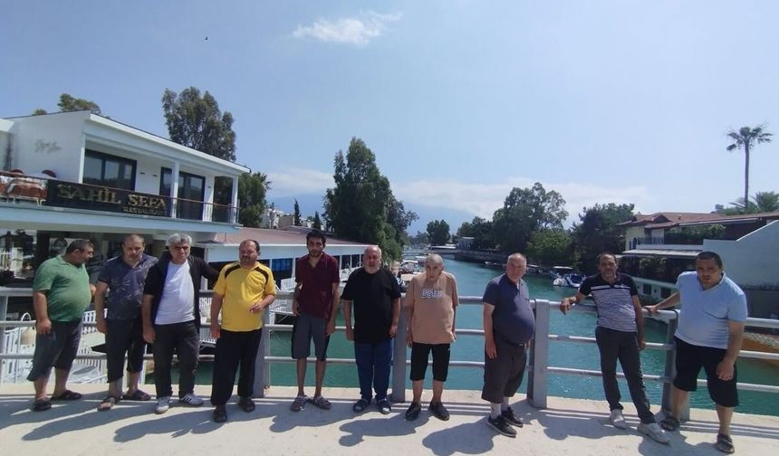 Kadirli Engelsiz Yaşam Merkezi’nden Arsuz’da Deniz Keyfi