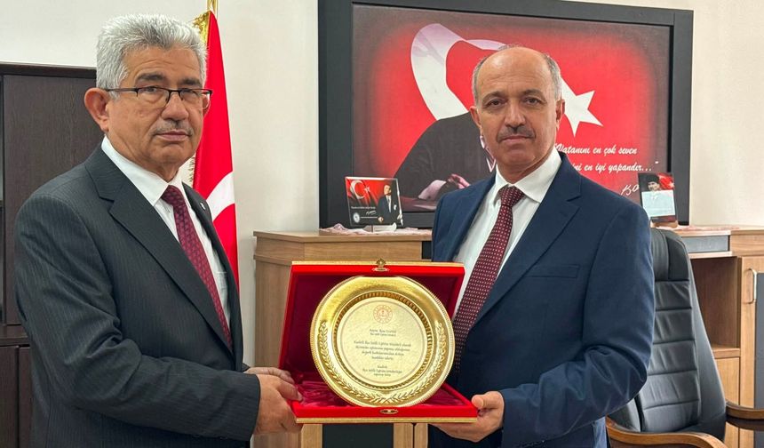 Kadirli Milli Eğitimde İlyas Tapsız görevi devretti