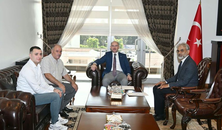 Şehit babası Ali Akkaya’dan Vali Serdengeçti’ye ziyaret