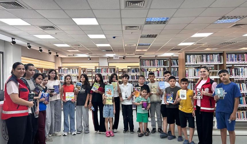 Kadirli’de çocuklar kütüphanede kitaplarla buluştu