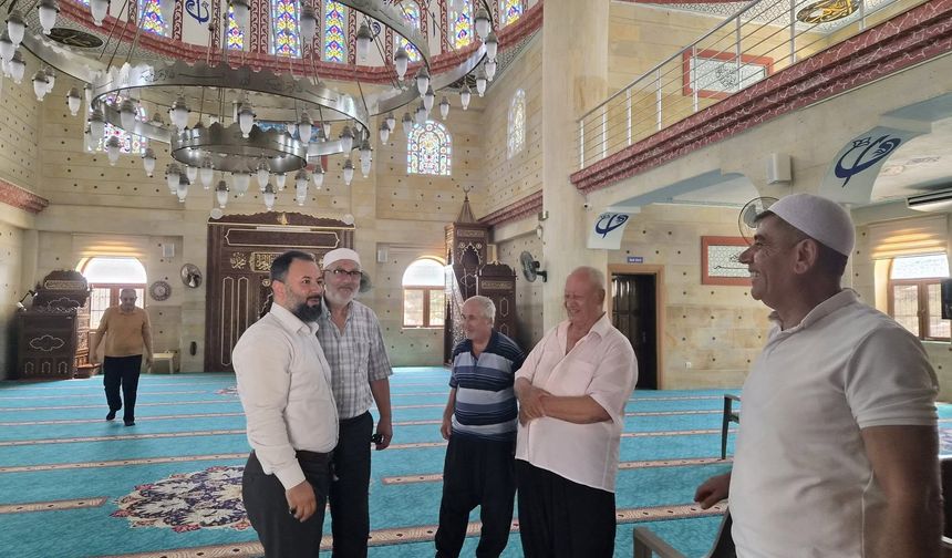 Bahçe İlçe Müftüsü Osman Düger, Cuma Namazında Cemaatle Buluştu