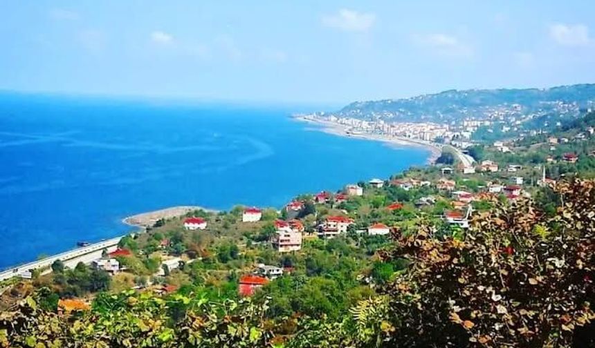 Giresun Eynesil’de Doğa ve Deniz Büyülüyor