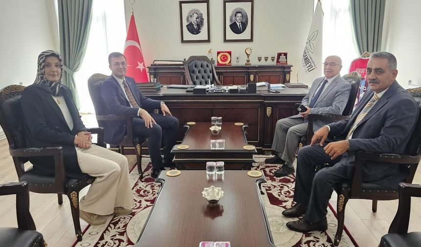 MHP Teşkilatından Kaymakam Yelli'ye Nezaket Ziyareti