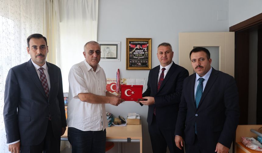 Düziçi Belediye Başkanı Mustafa İba, Adnan Göktürk Yeşil’in Ailesini Ziyaret Etti