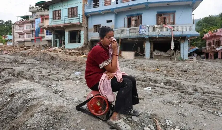 Nepal’deki Büyük Felaket Nasıl Meydana Geldi?
