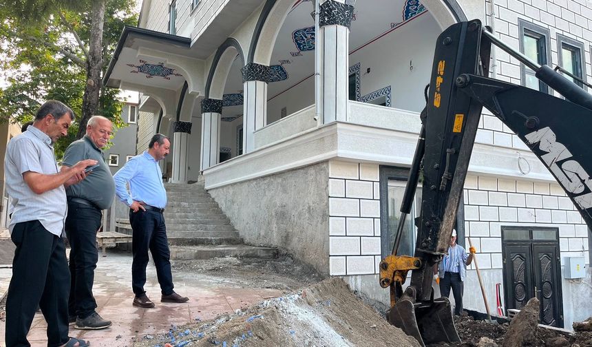 Düziçi Karacaören Camii'nde İhya Süreci Devam Ediyor