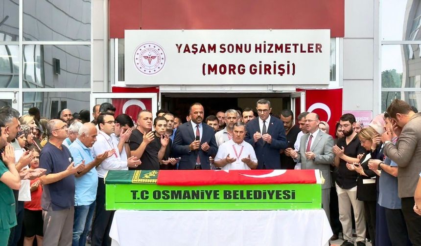 Op. Dr. Orhan Kara İçin Hastanede Tören Düzenlendi