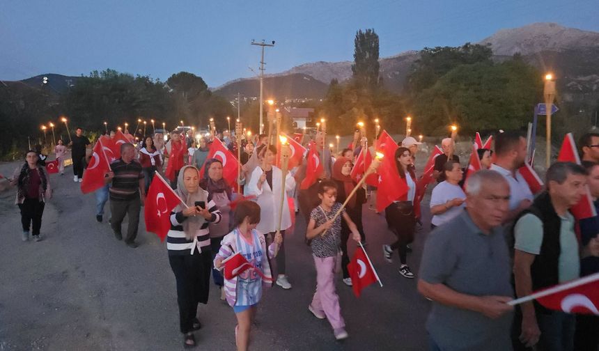 Seki Yaylası’nda 30 Ağustos Coşkusu: Fener Alayı Düzenlendi