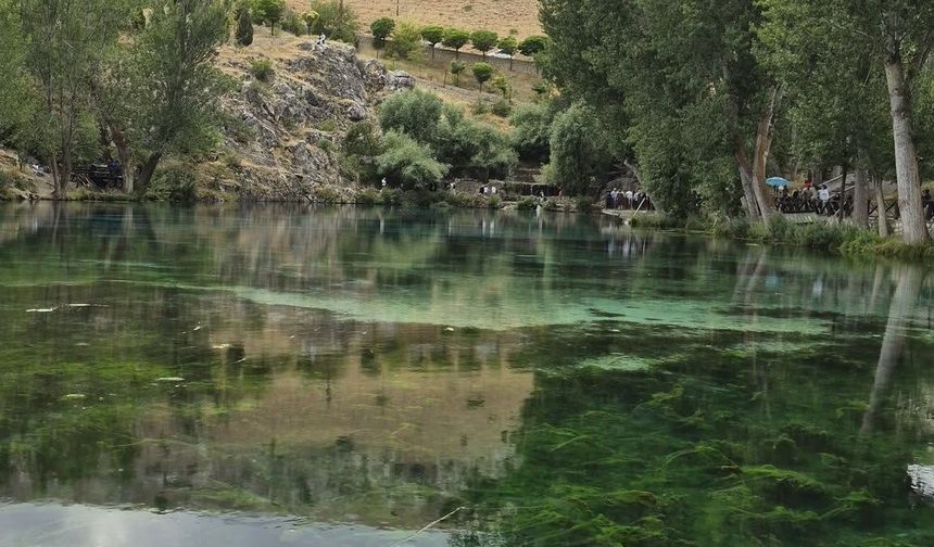 Sivas’ın Gökpınar Gölü Berrak Suyuyla Büyülüyor mu?