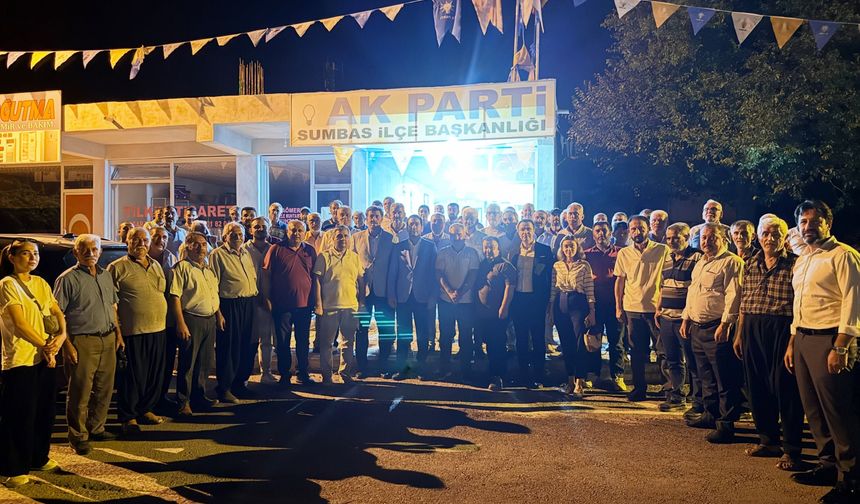AK Parti Sumbas’ta Teşkilat Buluşması: Yeni Üyelere Rozet Töreni