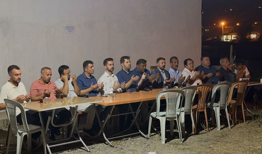 AK Parti Düziçi İlçe Başkanı Turgut Kararmaz'dan Taziye Ziyareti