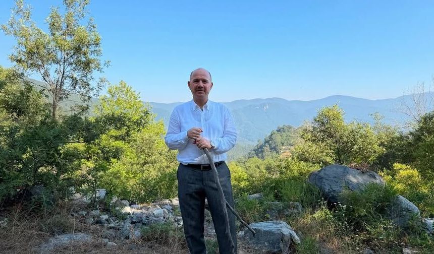 Osmaniye'de Nefes Kesen Manzara! Vali Serdengeçti Küllü'nün Güzelliğini Paylaştı