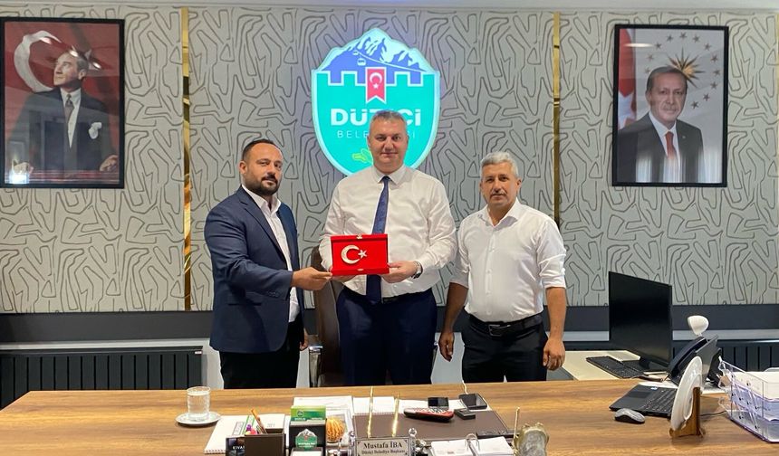 Başkan Mustafa İba, Dernek Başkanı Tayfun Torun’u Ağırladı